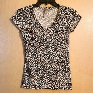Heart & Hips Leopard Print V-Neck Tee - Size M